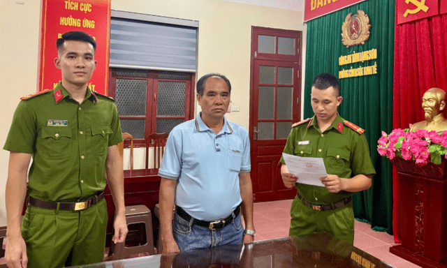 Khởi tố Giám đốc Công ty TNHH liên quan vụ đổ hơn 126 tấn chất thải xây dựng
