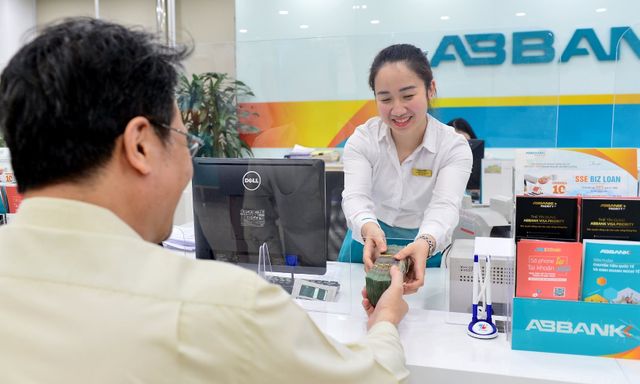 ABBank lỗ nặng quý III, nợ có khả năng mất vốn tăng 60%