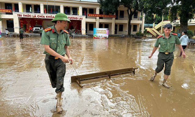 Nghệ An: Bão số 3 gây thiệt hại nặng nề, 4 người chết, 1 mất tích