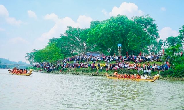 Hà Tĩnh: Chùm ảnh lễ hội đua thuyền ở xã Tứ Mỹ