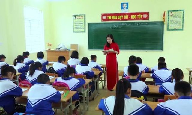 191 giáo viên bức xúc vì bị 'quên' xếp lại lương và phụ cấp thâm niên