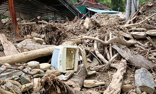 Nghệ An: Lũ đi qua, ngổn ngang nỗi lo ở lại