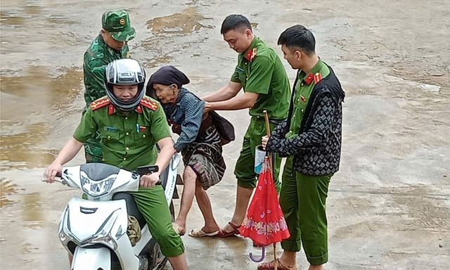 Thanh Hóa: Bão số 5 gây ngập lụt, chia cắt ở nhiều nơi