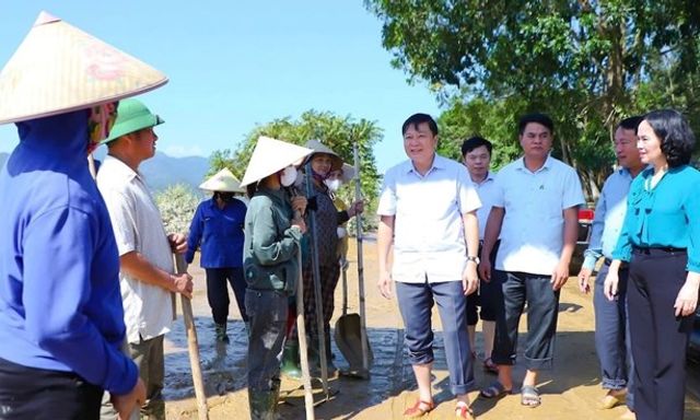 Nghệ An: Mỗi xã được hỗ trợ 2 tỷ đồng để khắc phục nhanh sau bão số 10