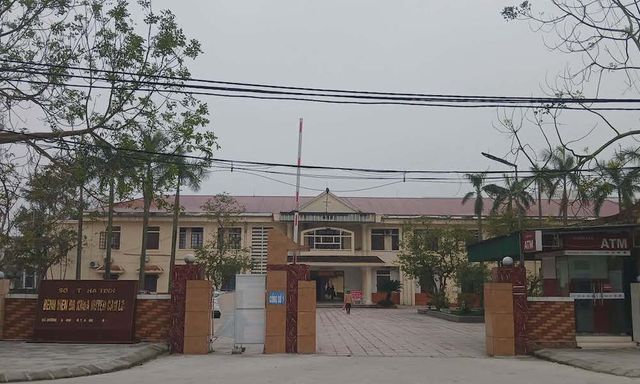 Hàng trăm cán bộ, nhân viên y tế Hà Tĩnh mòn mỏi chờ phụ cấp ưu đãi nghề