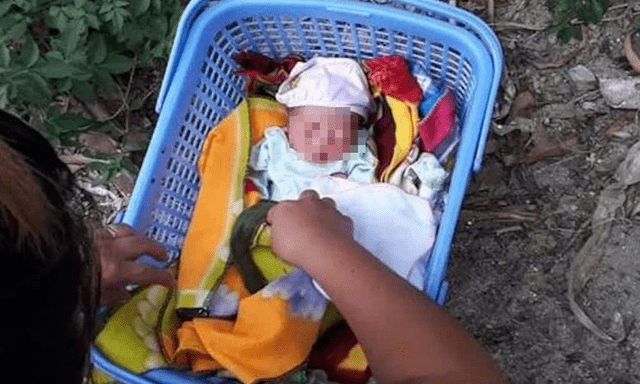Nghệ An: Bé trai bị bỏ rơi lúc 3h sáng kèm lời nhắn 