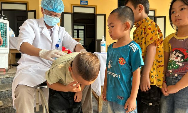 Nghệ An: Gần 3.000 trẻ em được khám sàng lọc khuyết tật miễn phí 