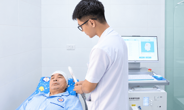 Phục hồi ngôn ngữ sau đột quỵ não: Hành trình tìm lại tiếng nói và khả năng giao tiếp 