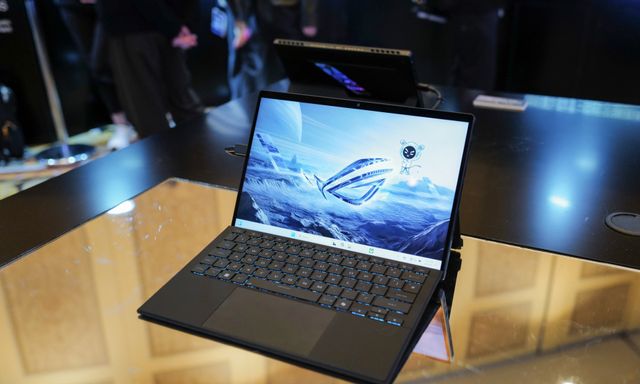 Cận cảnh Asus ROG Flow Z13 2025: Mang sức mạnh của gaming laptop vào thân hình tablet nhỏ bé