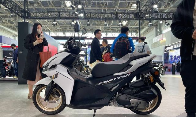 Cứ ngỡ Yamaha NVX 155 2025 ra mắt, nhưng hóa ra đây chỉ là một mẫu xe 'vay mượn' thiết kế đến từ Trung Quốc!