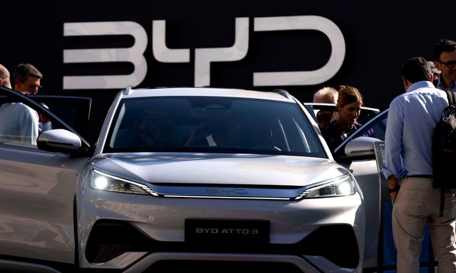 Khốc liệt cuộc chiến giá xe Trung Quốc, BYD có quý đầu tiên lợi nhuận lao dốc trong 3 năm qua