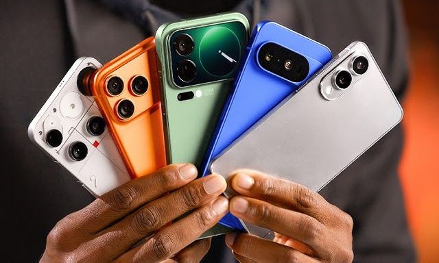 MKBHD công bố 10 smartphone của năm 2025: Vắng bóng S25 Ultra, iPhone nhận cả giải tiến bộ nhất và thất vọng nhất