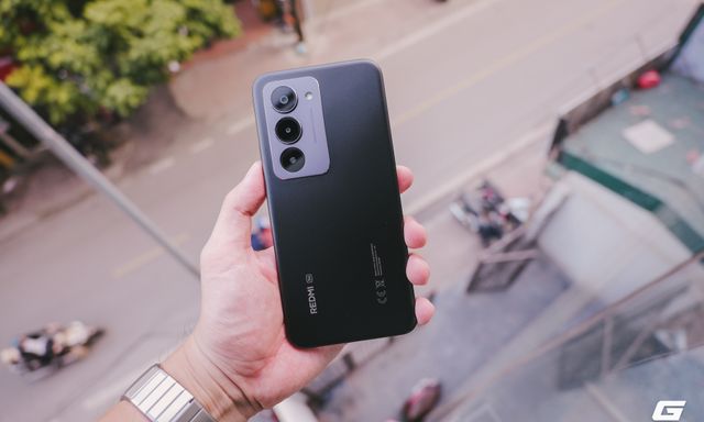 Xiaomi lại không làm chúng ta thất vọng: Ra mắt điện thoại pin 7.000mAh, hỗ trợ 5G giá siêu rẻ ai cũng mua được!