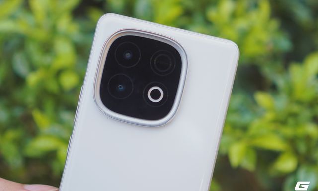 Điện thoại này giá 8 triệu pin 8.000mAh, hiệu năng cực mạnh đáng mua