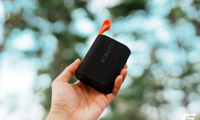 Săn sale loa mini Sound Pocket: Nhìn rất “JBL” nhưng lại là Xiaomi, giá bằng 1 nửa, pin lâu gấp đôi