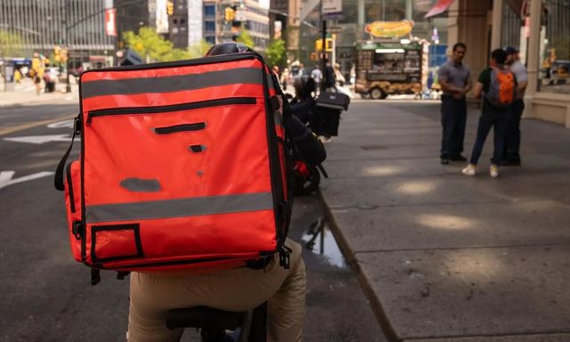 Redditor Mỹ hé lộ góc khuất nghề giao hàng, shipper và người dùng Việt cũng gật gù thấy “quen quá”