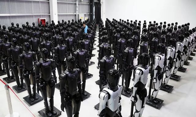 Đội quân tự động hóa: Công ty Trung Quốc ra mắt thị trường Mỹ với 3 robot hình người và 1 robot chó