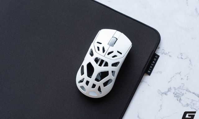 Trải nghiệm Corsair Sabre v2 Pro Wireless MG: Khung magie 