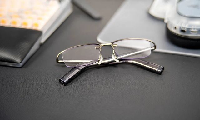 Review kính nghe nhạc Xiaomi Mijia Smart Audio Glasses: Nghe nhạc kín đáo, pin 13 giờ, gọn nhẹ, có trợ lý giọng nói