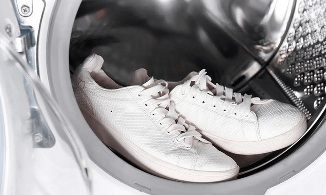 Máy giặt giày mua về rồi bỏ xó: Giải pháp thật ra chỉ nằm ở 2 món đồ nhỏ giá vài chục