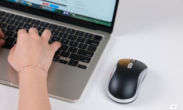 Dùng thử chuột HyperWork Silentium Gen 2: Con lăn ngang, pin 70 ngày và cái giá dưới 500.000 đồng khiến tôi bất ngờ