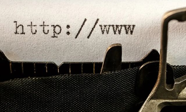 Hỏi AI: Vì sao tiền tố “www