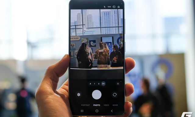 Google nâng cấp Circle to Search nhận diện đa vật thể và tích hợp thử đồ ảo ngay trên Galaxy S26