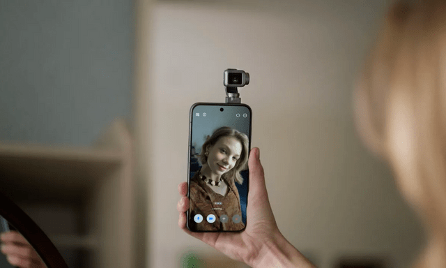 Honor Robot Phone lộ diện tại MWC 2026: Smartphone gắn cánh tay cơ học, camera 200 MP tự xoay theo nhịp nhạc và chuyển động người dùng