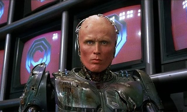 Chuyện hậu trường khó tin: Bộ phim RoboCop suýt chút nữa phải dừng lại chỉ vì một chiếc bánh Oreo