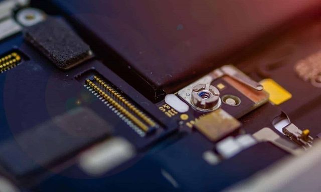 “Giá bộ nhớ tăng nhanh hơn cả đất và vàng” - hiện tượng cho thấy hãng smartphone nào mới thực sự là bá chủ