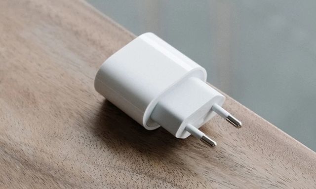 Món phụ kiện rẻ hiếm hoi của Apple có lượng bán khủng: Lý do thật sự khiến ai cũng gật gù