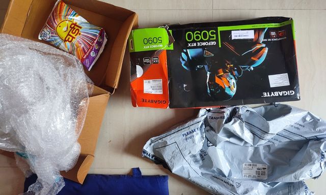 Mua RTX 5090 giá gần 85 triệu, nhận về... gói bột giặt: Cú lừa gây sốc ngay trên Amazon