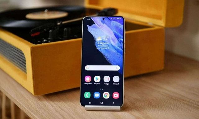 Điện thoại thật sự nặng hơn khi đầy bộ nhớ: Mỗi bức ảnh và tin nhắn đều có “khối lượng” theo vật lý