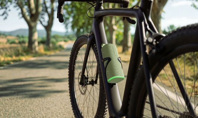 Xiaomi mới có đồ chơi âm thanh mới: Tai nghe chống ồn xịn, loa 18W kháng nước IP68, giá từ 1,99 triệu đồng
