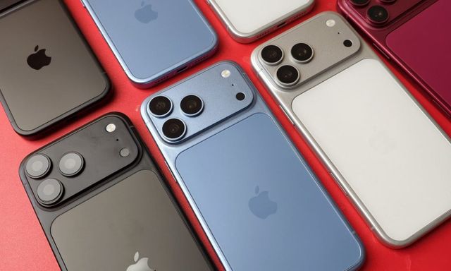 iPhone 18 Pro lộ diện qua mô hình thực tế: Apple sắp có màu đỏ đậm và xanh dương nổi bật nhất nhiều năm qua?