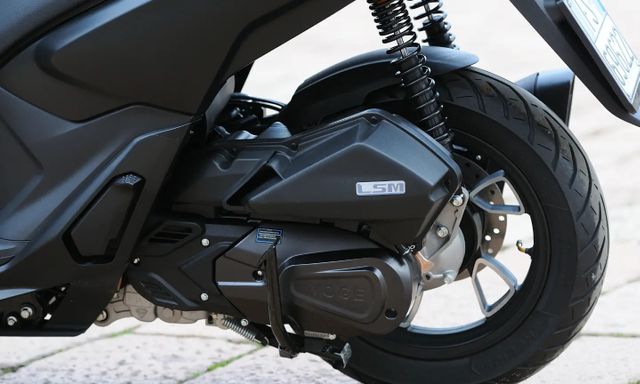 Honda SH có đối thủ mới? Xe ga Voge SfidaSR16 200 sở hữu camera, TCS và động cơ mạnh hơn