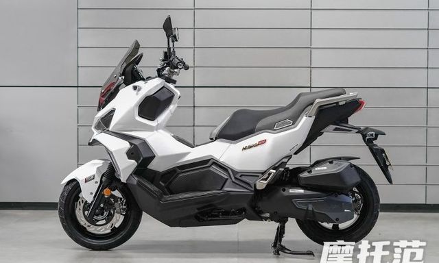 Mẫu xe máy này của nhà SYM có thể được coi là “quái vật đường dài” 150cc với bình xăng 15,2L, chạy gần 800 km một bình
