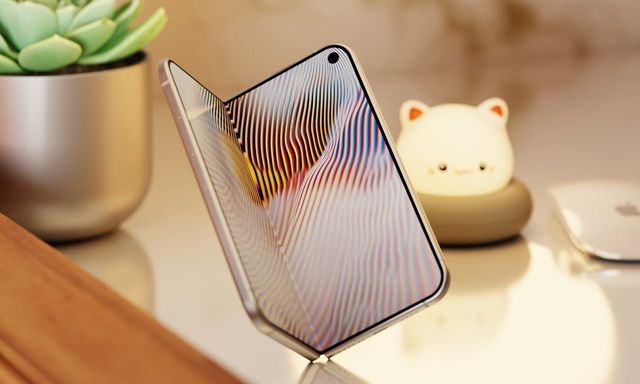 Samsung vừa công bố ra mắt Z Fold mới, iPhone Ultra cũng được đồn đã đi vào sản xuất