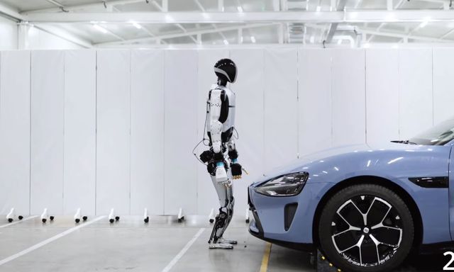 Kỷ nguyên mới của công nghiệp ô tô, robot nhân hình Xiaomi lắp ráp xe điện đạt tỷ lệ thành công 98%