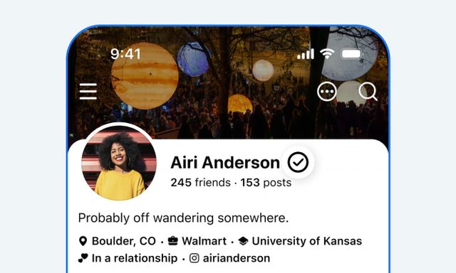 Facebook ra mắt 