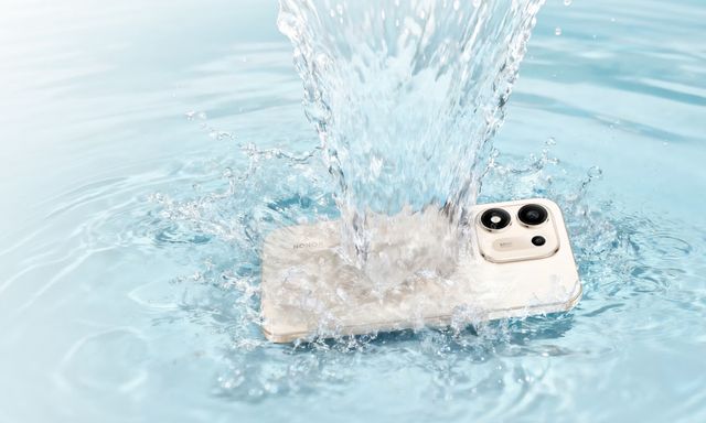Ra mắt điện thoại Honor giá 6.5 triệu nhưng pin 8100mAh, rơi 2.5 mét không vỡ hỏng, chống nước IP69K