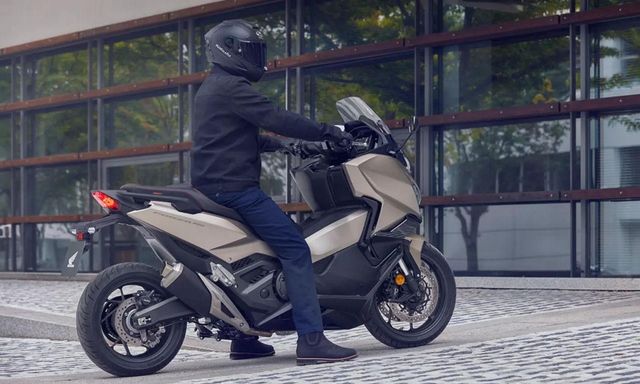 Honda ra mắt Forza 750 2027 với hàng loạt công nghệ khủng thách thức Yamaha TMAX
