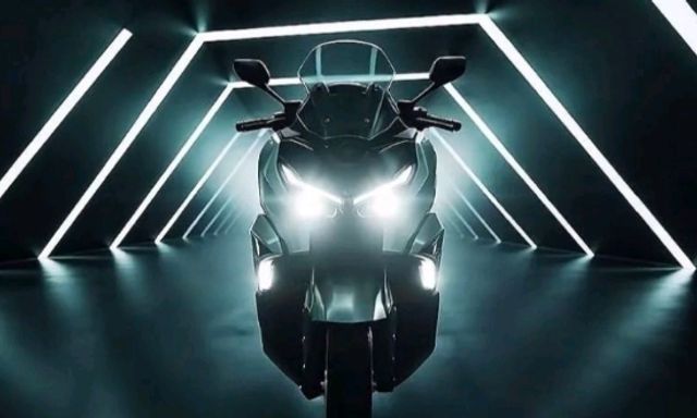 TEYIN tung đòn hạ knock-out Honda SH350i bằng xe tay ga hai xi-lanh giá chỉ hơn 120 triệu đồng
