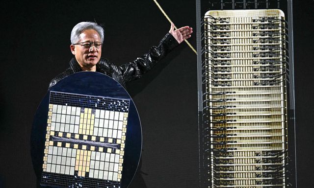 CEO NVIDIA Jensen Huang chúc mừng OpenAI, nói AGI đã đến: Không quên nhắc mọi người GPT-6 được huấn luyện trên chip AI nào