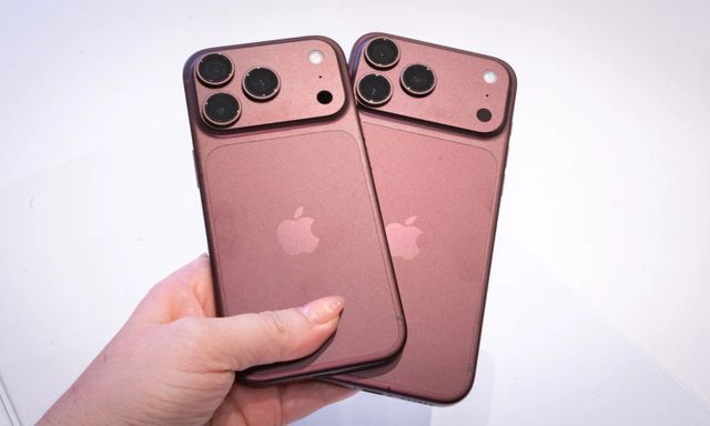 Quá hot: Giá tăng nhưng người Việt vẫn chi ra 300 tỷ để cọc iPhone mới