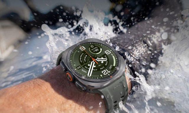Galaxy Watch Ultra2: chiếc Galaxy Watch đầu tiên đủ chuẩn theo người đeo xuống độ sâu 40 m