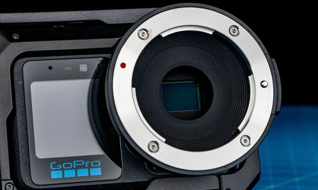 GoPro chính thức gia nhập Micro Four Thirds, nhưng chiếc máy ảnh mới lại có một điểm khá lạ