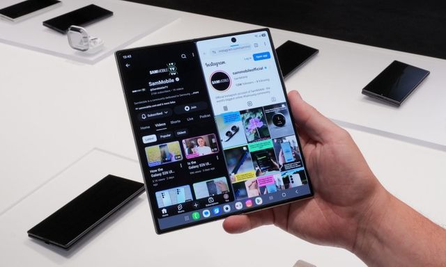 Rời bàn làm việc, Galaxy Z Fold8 Ultra giúp bạn xử lý công việc ra sao?