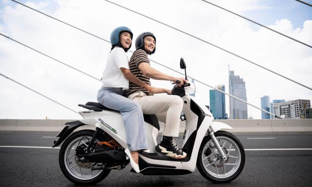 Xe máy điện không chỉ cần đi xa, mà còn cần đi xa hơn về công nghệ và trải nghiệm