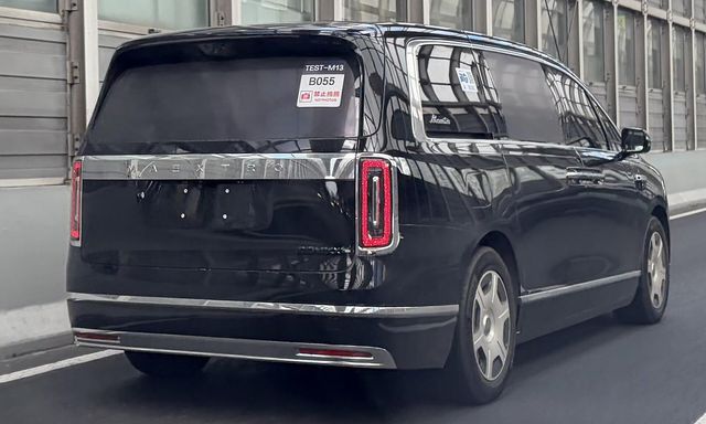 Xe bán gần 4 tỷ đồng nhưng cụm bàn đạp phanh có giá chỉ hơn 250 nghìn